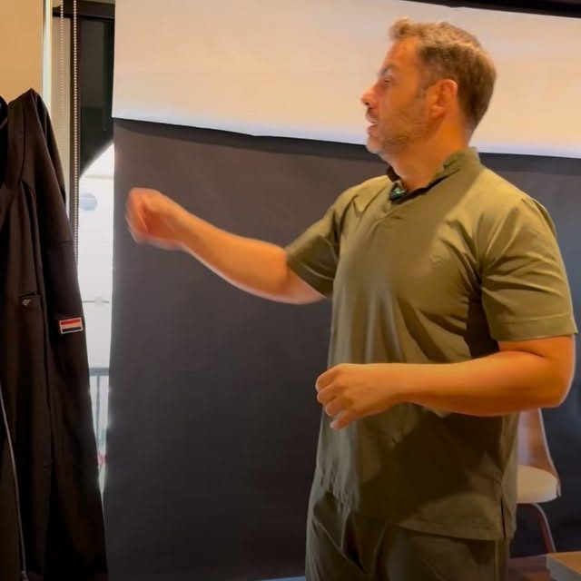 En #AuraDentalClinic la tecnología hace la diferencia 🌟
Hoy el Dr. Roberto Fernández realizó la extracción de 10 carillas con láser, un procedimiento más preciso, rápido y mínimamente invasivo para nuestra paciente Belén!
El láser nos permite cuidar el esmalte, reducir la incomodidad y ofrecer una experiencia mucho más segura y confortable 🦷🤍
Porque en Aura Dental Clinic, la ciencia y la estética trabajan juntas para proteger tu salud y transformar tu sonrisa 🙌🏻
Agendá tu evaluación👌🏼(link en bio)